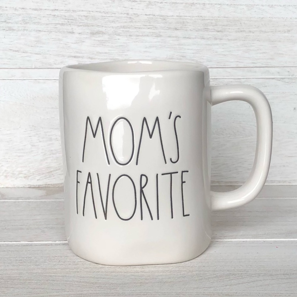 Rae Dunn Mom's Favorite mug